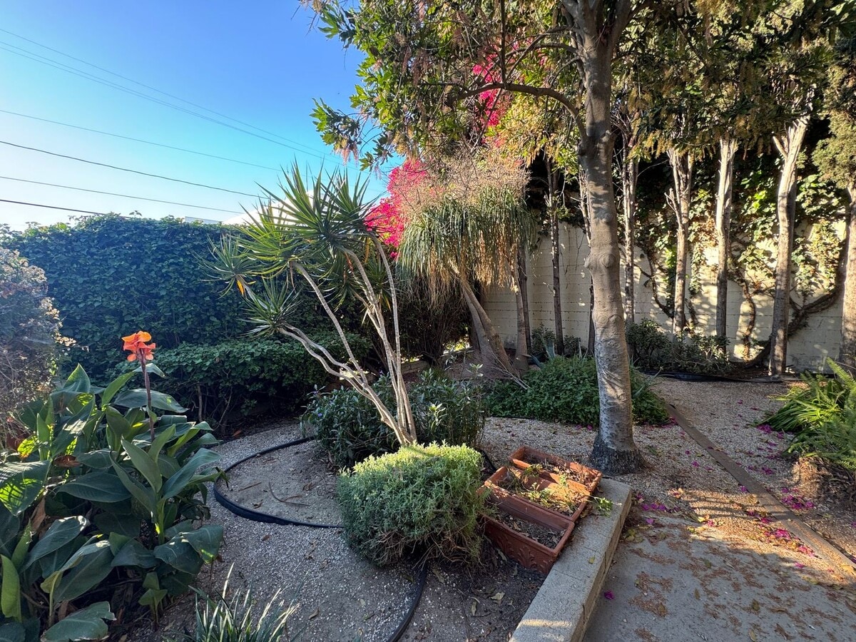 Photo - 2907 Knox Ave Unit House