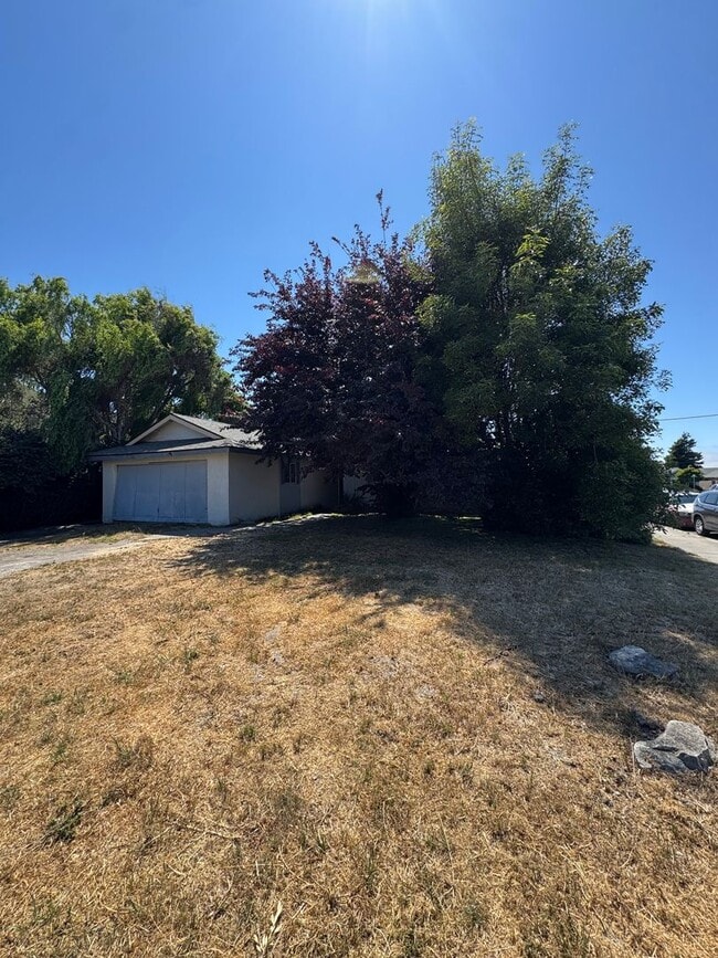 Fully Renovated Home in Lompoc - Fully Renovated Home in Lompoc