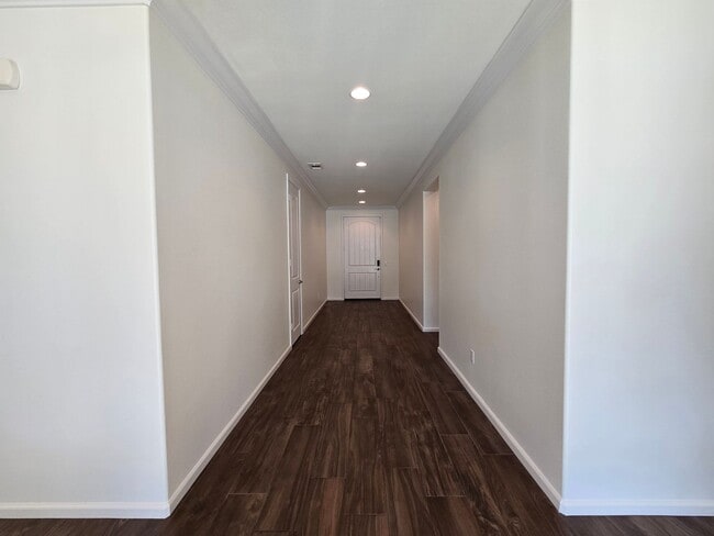 Photo - Spacious Woodcrest Single Story