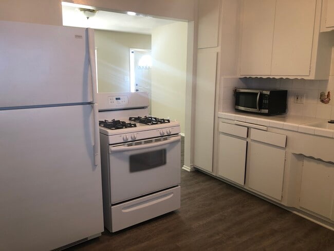 Photo - 140 Virginia St Unit C