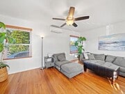 Photo - 367 Hedge Way