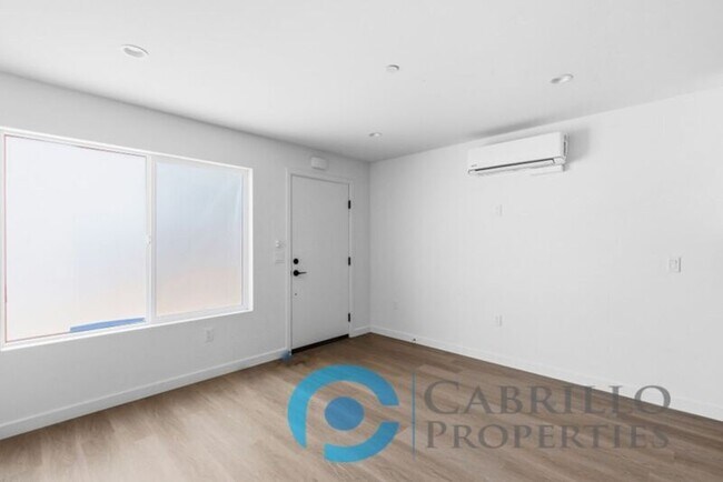 Photo - 6640 Valjean Ct Unit #1