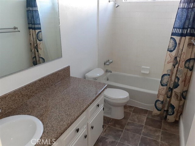 Photo - 15414 Larch Ave