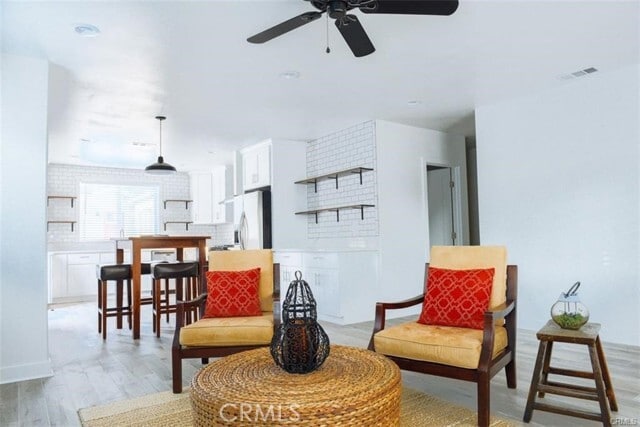 Photo - 595 Ventura St