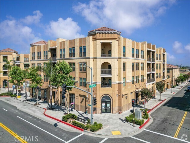Building Photo - 428 W Main St Unit 3F Rental