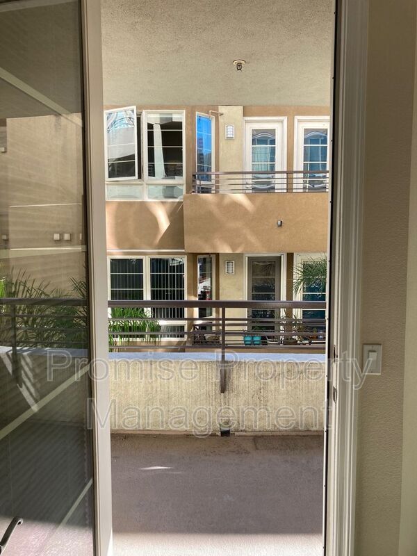 Photo - 1465 C St Unit #3415