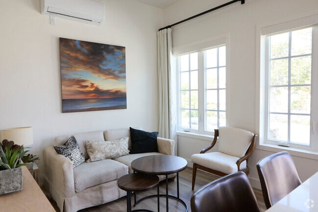 Building Photo - 2025 Linnington Ave Unit A Rental