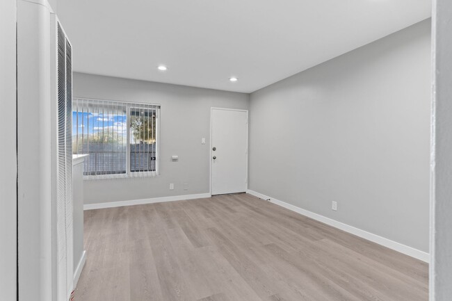Photo - 12602 Kensington Ln Unit 04