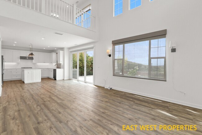 Photo - 136 Falcon Rdg