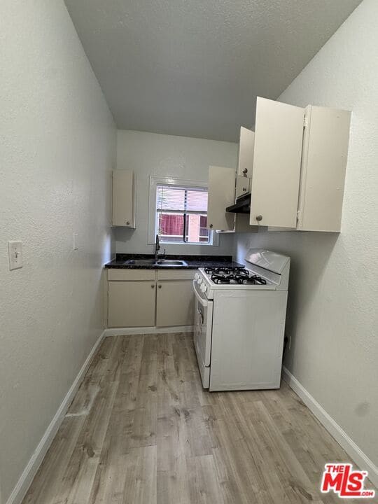 Photo - 3051 Leeward Ave Unit 208