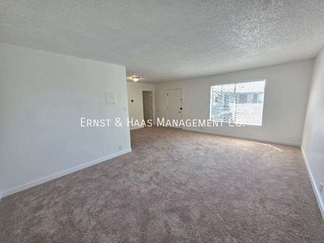 Photo - 240 E Burnett St Unit #05