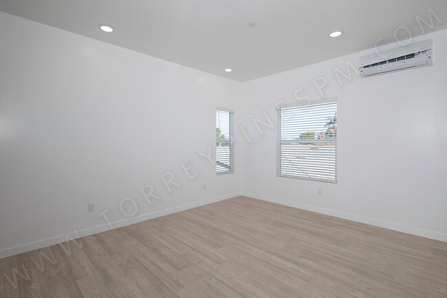 Photo - 3021 Luna Ave