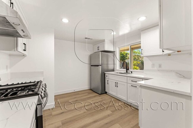 Photo - 10946 Thrush Dr Unit House
