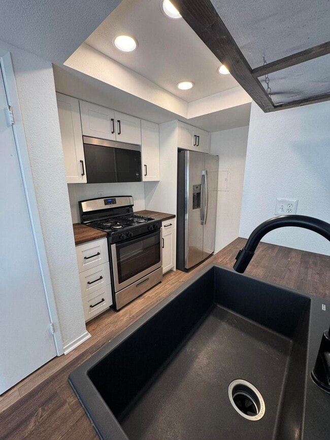 Photo - 72532 Edgehill Dr Unit 2