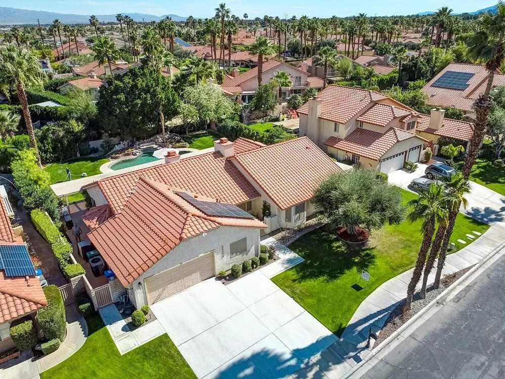Photo - 39490 Regency Way