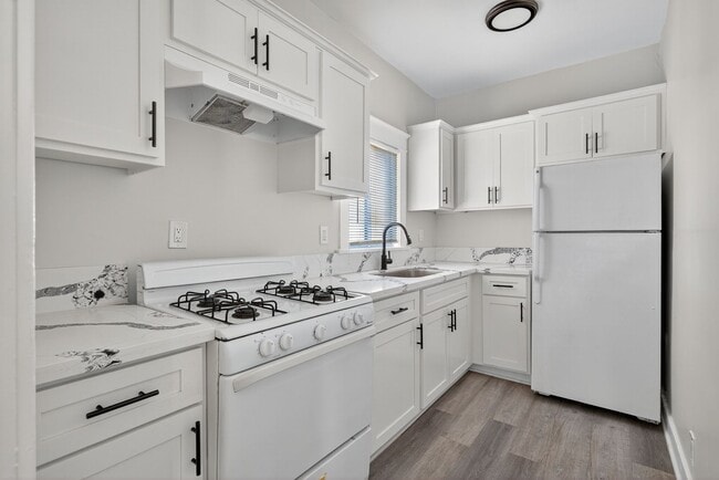 Photo - 905 Cherry Ave Unit 204