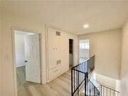 Photo - 660 E 6th St Townhome