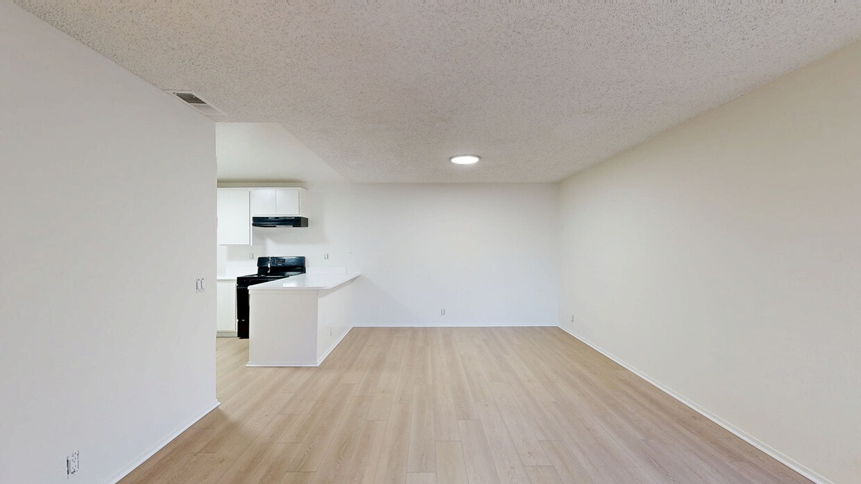3D Tour - 601 North East End Ave