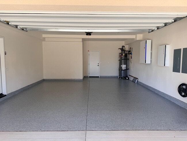 Photo - 513 Proton Pl