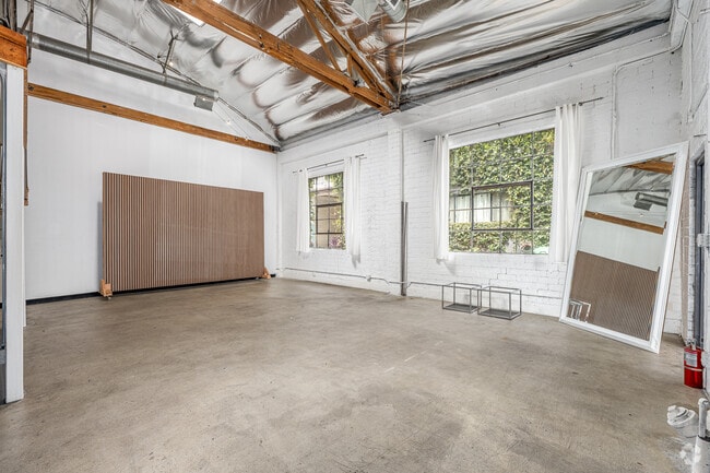 Interior Photo - Studios at Walnut