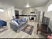 Photo - 332 W Ellis Ave