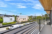 Photo - 571 N Mariposa Ave Townhome
