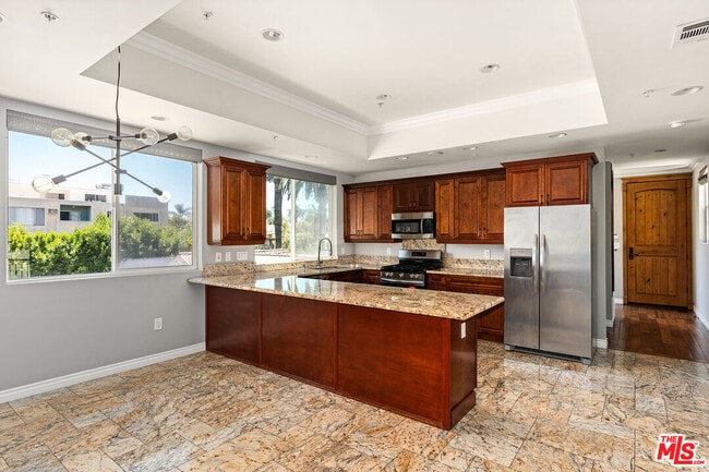 Photo - 632 Kings Rd Unit 202