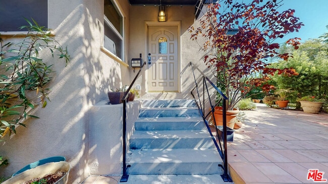 Photo - 9001 Lloyd Pl