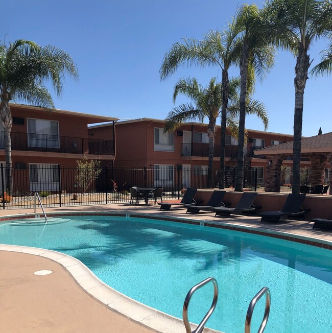 Vista Bella Apartment Homes - Vista Bella Apartment Homes
