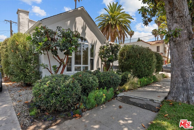 Building Photo - 4417 W 29th St Rental