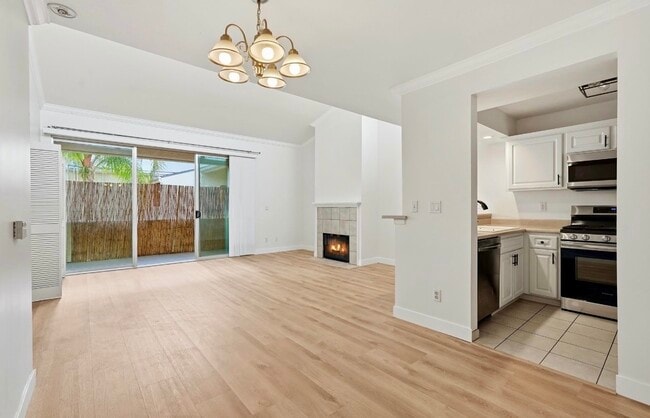 Photo - 5325 Newcastle Ave Unit 342