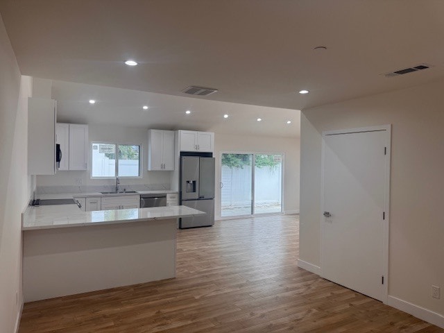 Photo - 15950 Cohasset St