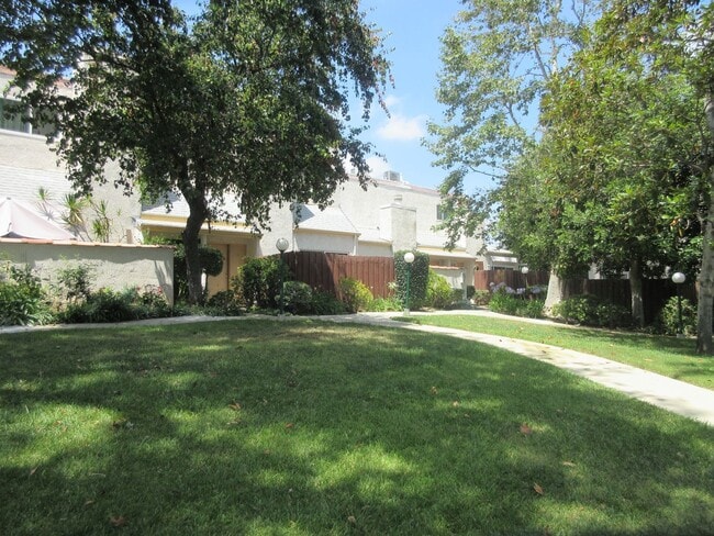 Building Photo - Duggan Property Management, Inc presents *Reduced* Independence Ave. Condo.