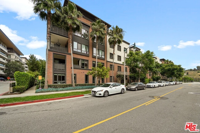 Photo - 12534 W Fielding Circle Unit 2