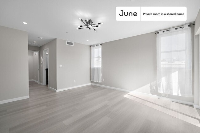 Photo - Room in Shared 5 bed/5 bath home Unit D