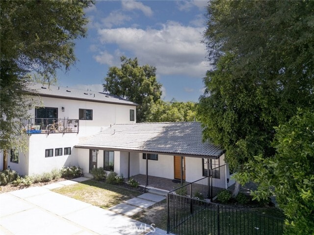 Photo - 20347 Runnymede St House