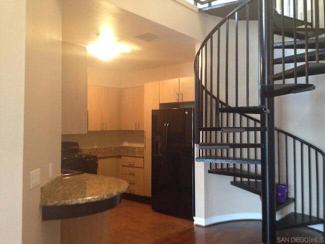 Building Photo - 1465 C St Unit 3603