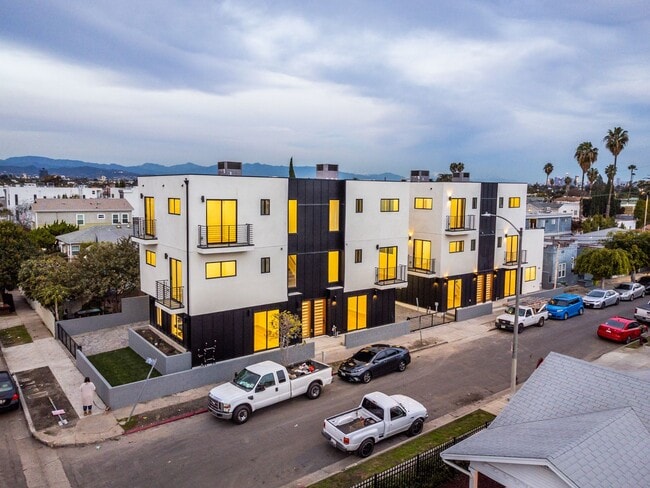 2332 Carmona Ave - 2332 Carmona Ave Apartment Unit 5513 Glennie Ln.