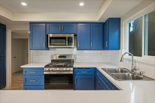 Photo - 845 2nd St