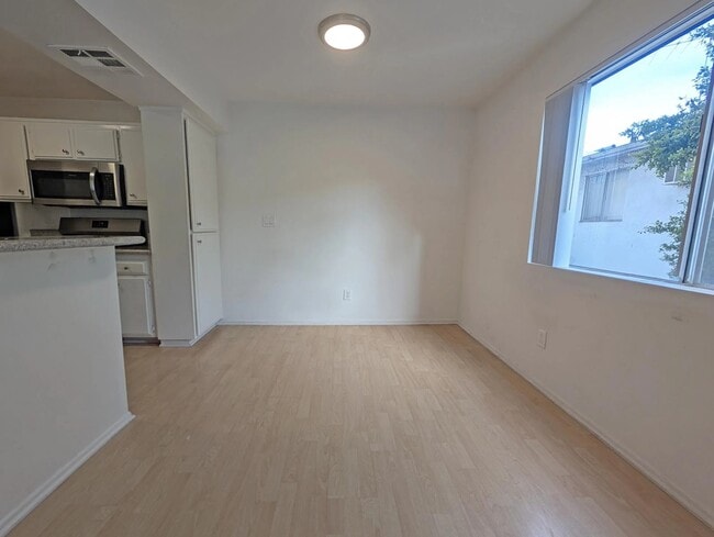 Photo - 4303 Cedros Ave Unit 101