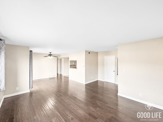 Photo - Beautiful 2BD/2BA w/ Reserved Parking and A/C in College Area!