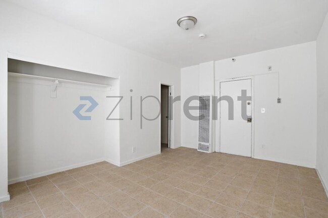 Photo - 1513 W 12th Pl
