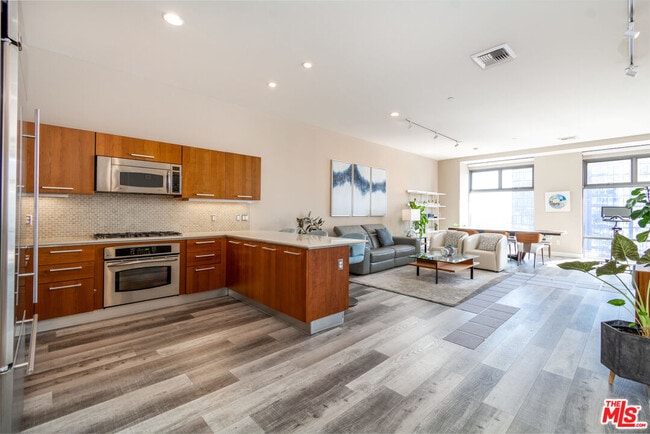 Photo - 801 S Grand Ave Unit 1909