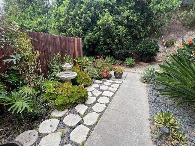 Photo - 2140 Via Robles