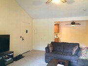 Photo - Spacious 1 Bedroom House Unit in Pheasant Creek