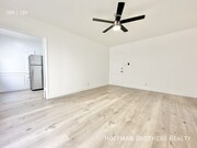 Photo - 1024 Menlo Ave Apartment Unit 5