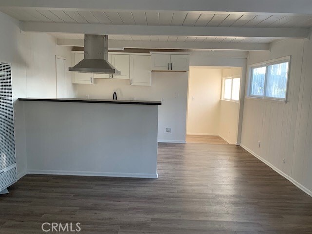 Building Photo - 3209 W 110th St