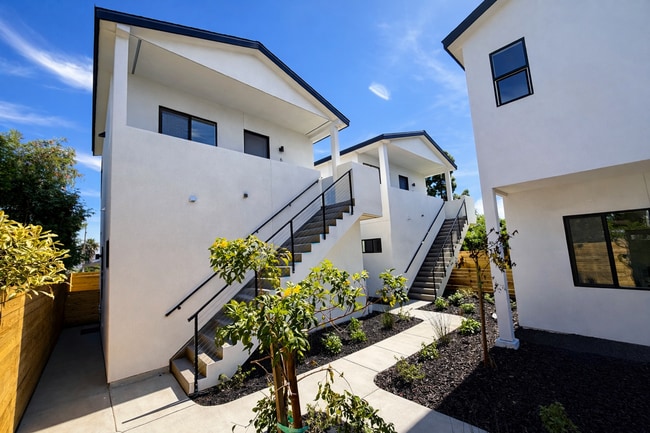 Building Photo - 1819 Westinghouse St Unit 1819 Westinghouse  2