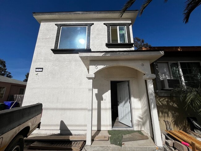 Building Photo - Brand new build 1 bedroom/1 bathroom now available!