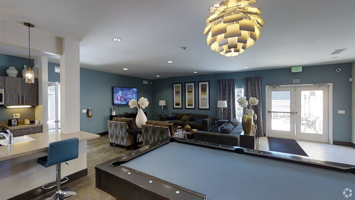 3D Tour - The Bluffs at Carlsbad